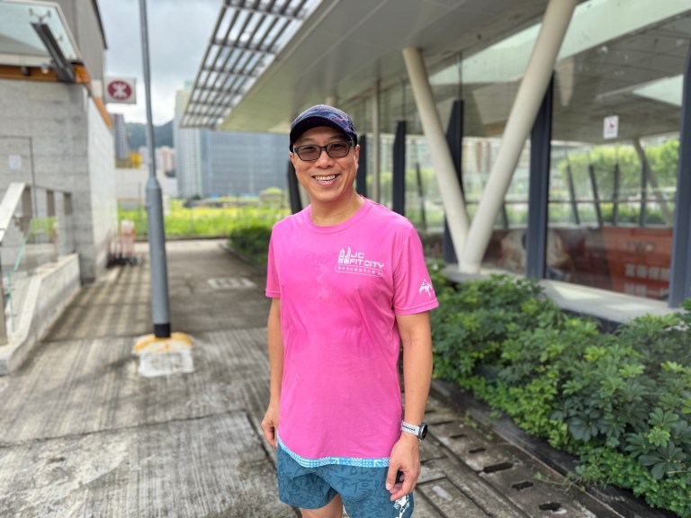 Stephen (史史提)